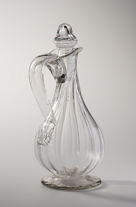 Cruet and Stopper Slider Image 3